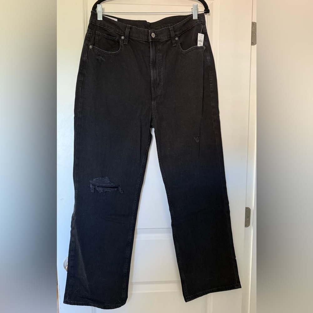 GAP Black Boyfriend Jeans Distressed Knee